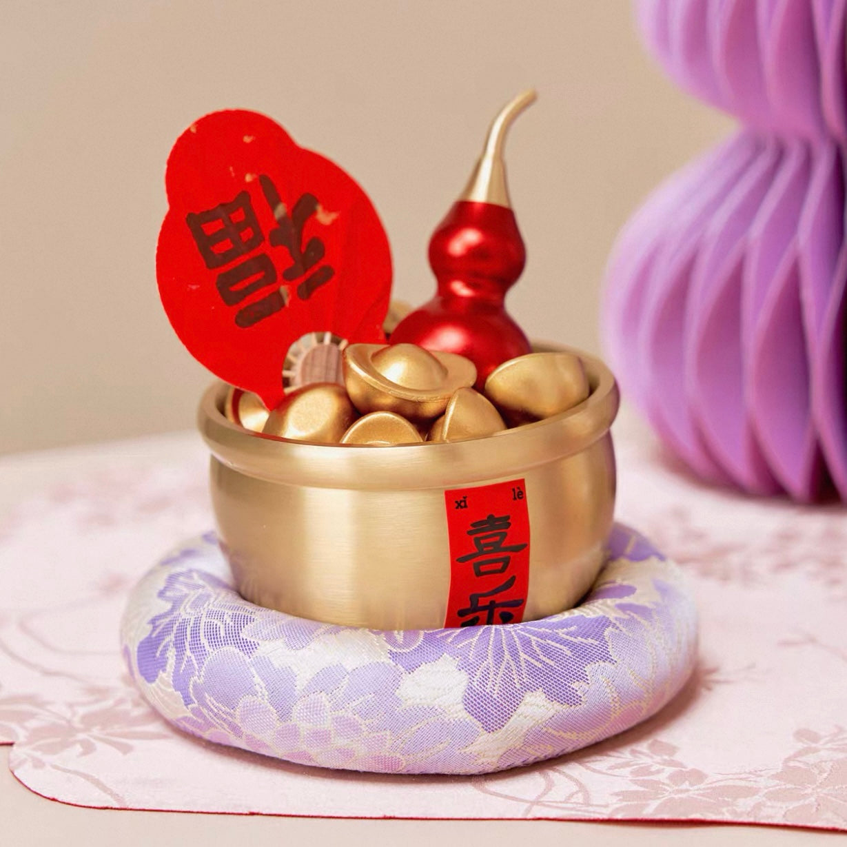 Seekeven Brass Treasure Basin Set – Gold Ingot, Calligraphy Fan & Brass Gourd Wealth Decor